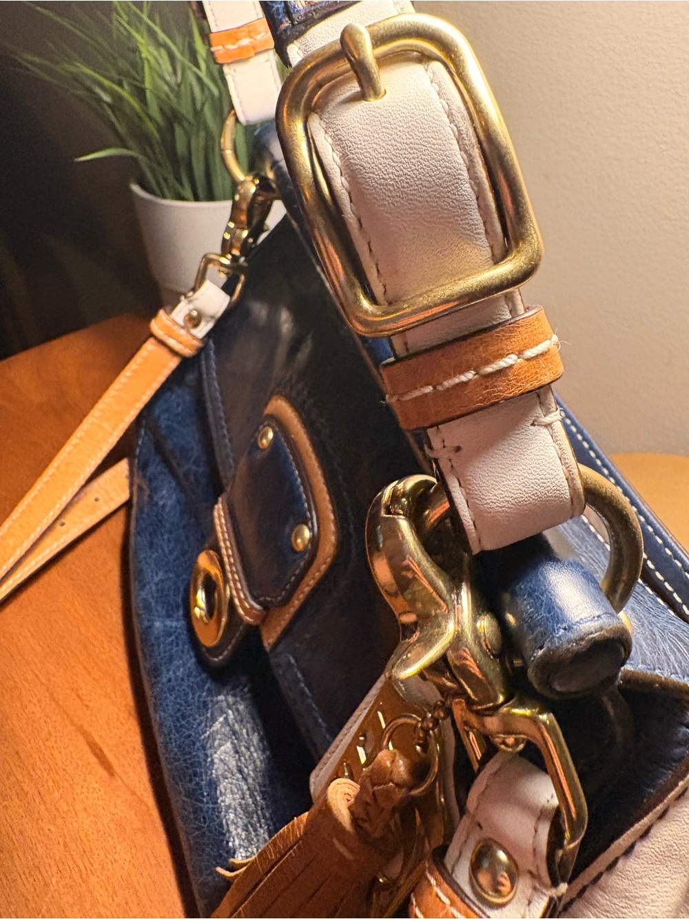 Coach 70th Anniversary Limited Edition Willis Navy and Tan - Shoulder Bag - Picture 12 of 14